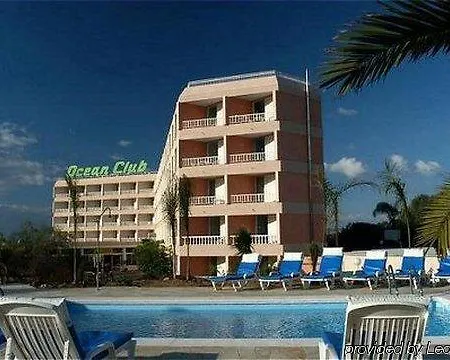 Merlin 3* Callao Salvaje